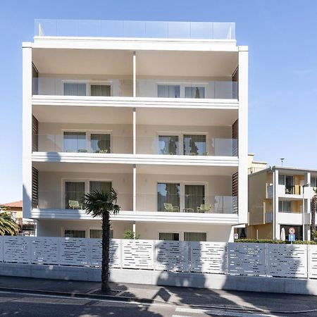 Lake Side Suites Рива-дель-Гарда Экстерьер фото