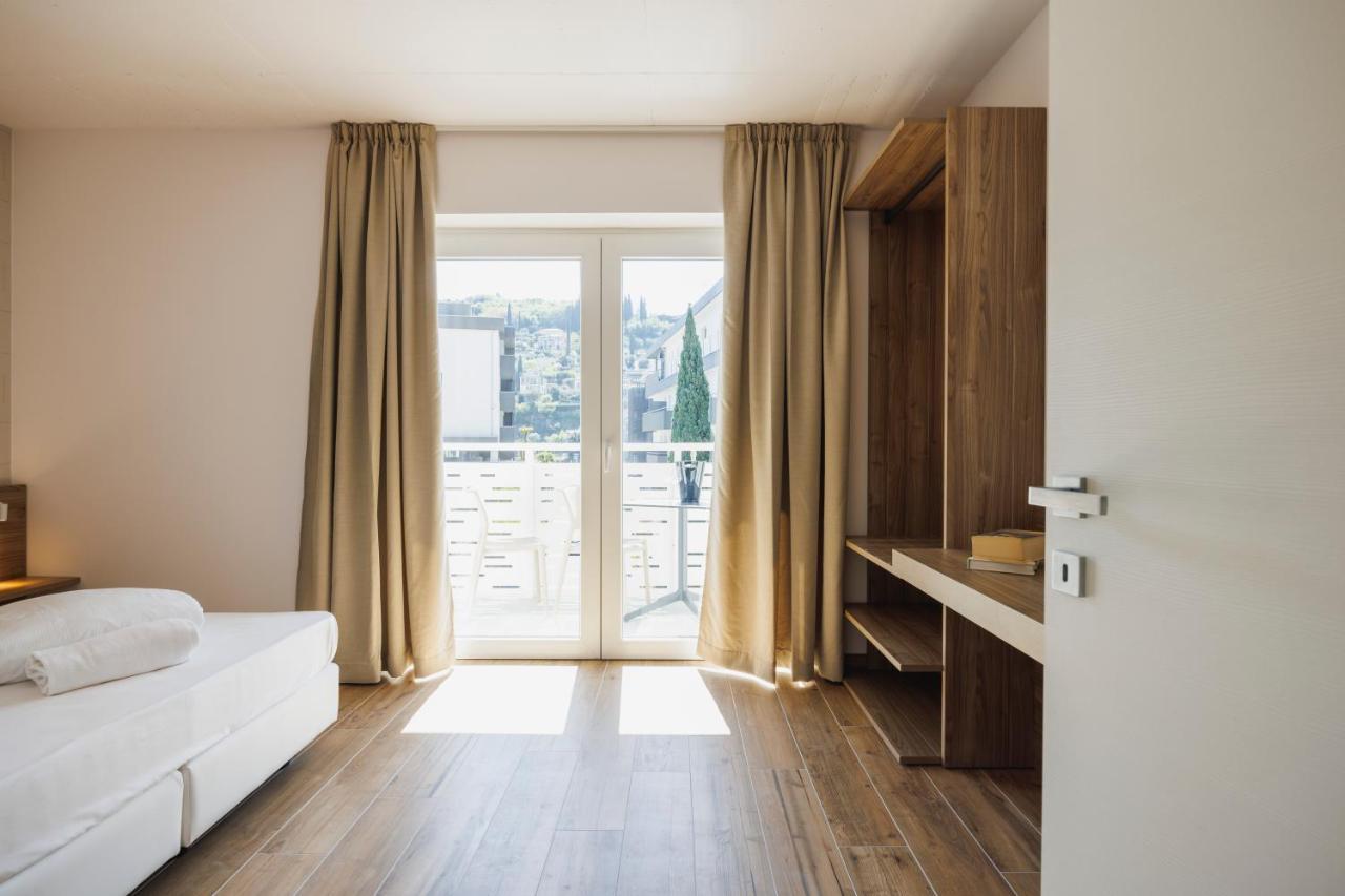 Lake Side Suites Рива-дель-Гарда Экстерьер фото
